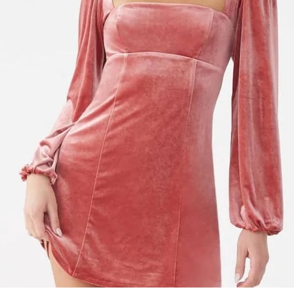 NWOT F21 Velvet Cutout Pink Puff Sleeve Mini Dress - Picture 3 of 10